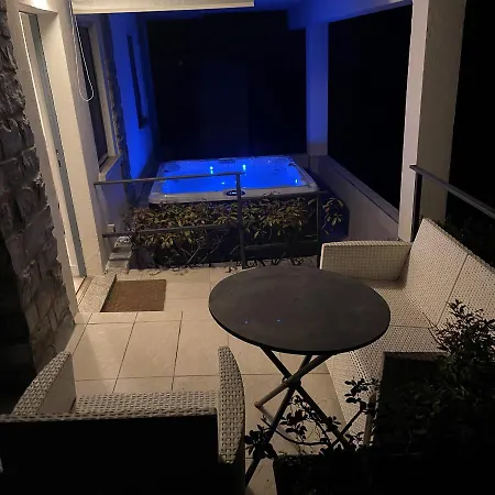 Angela בית נופש בלאג'יו