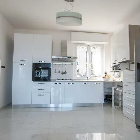 בית נופש Angela בלאג'יו