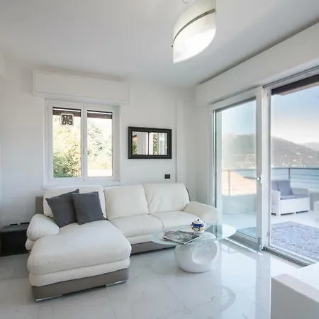 Nyaraló Angela Bellagio